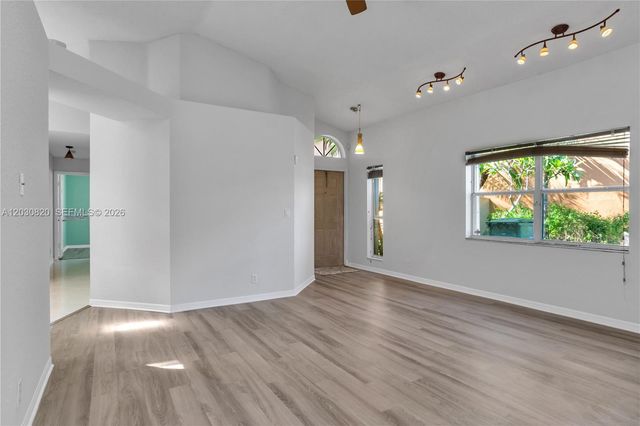 10627 NW 7th Street, Pembroke Pines, FL 33026