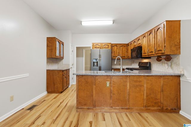 205 CHESTNUT CIRCLE, Alabaster, AL 35007