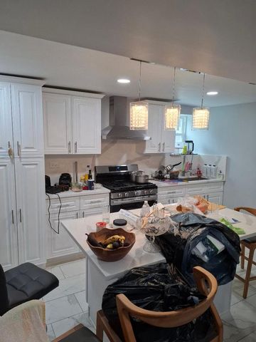 3822 W MAYPOLE Avenue, Chicago, IL 60624