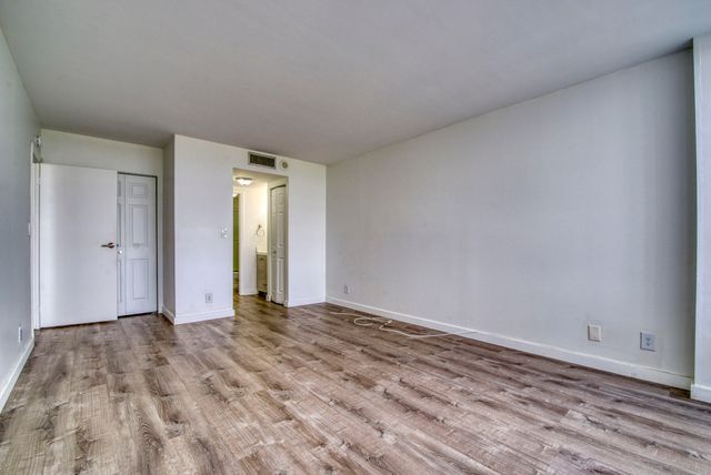 600 Three Islands Boulevard 801, Hallandale Beach, FL 33009