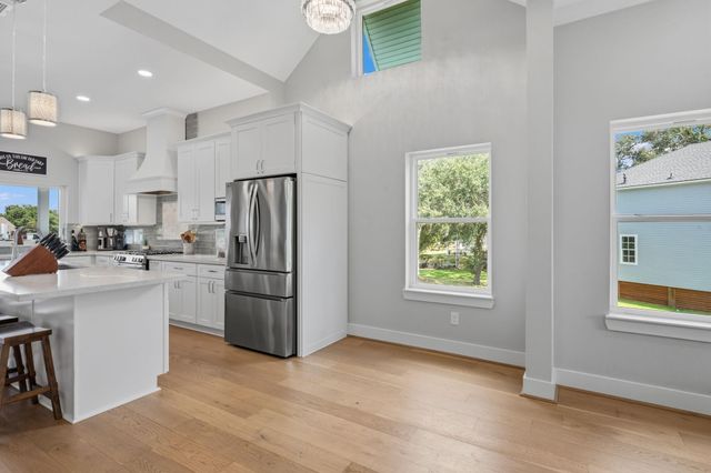 3405 Oak Alley Court, Seabrook, TX 77586
