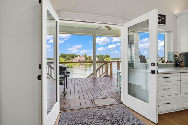 3405 Oak Alley Court, Seabrook, TX 77586