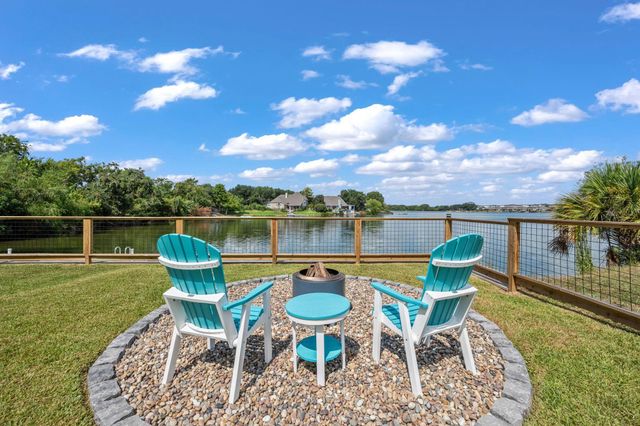 3405 Oak Alley Court, Seabrook, TX 77586