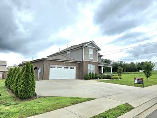 833 Clematis Dr, Smyrna, TN 37167
