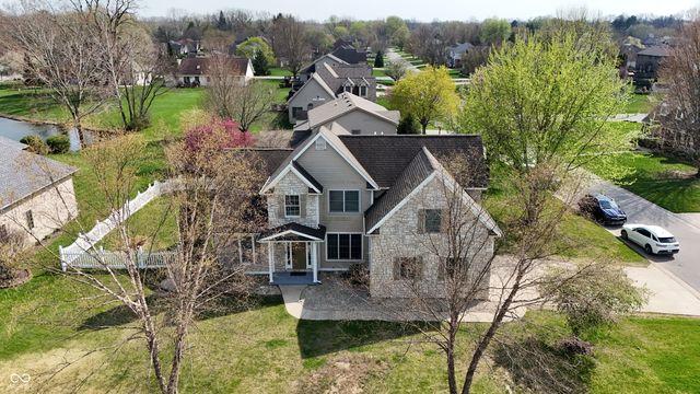 8605 Shamrock Lane, Yorktown, IN 47396