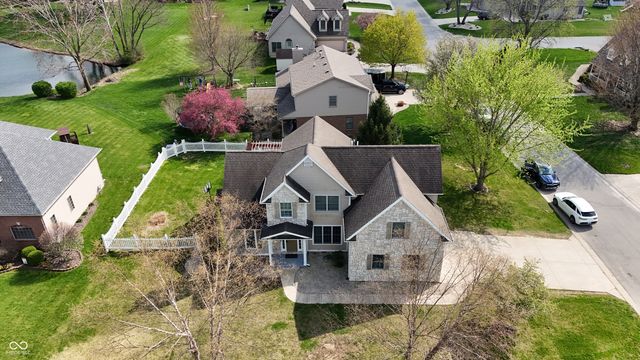 8605 Shamrock Lane, Yorktown, IN 47396