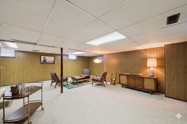 1802 Malvern Street, Roseville, MN 55113