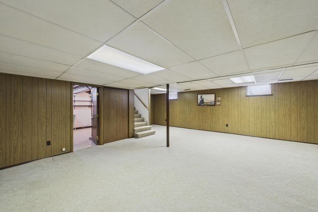 1802 Malvern Street, Roseville, MN 55113