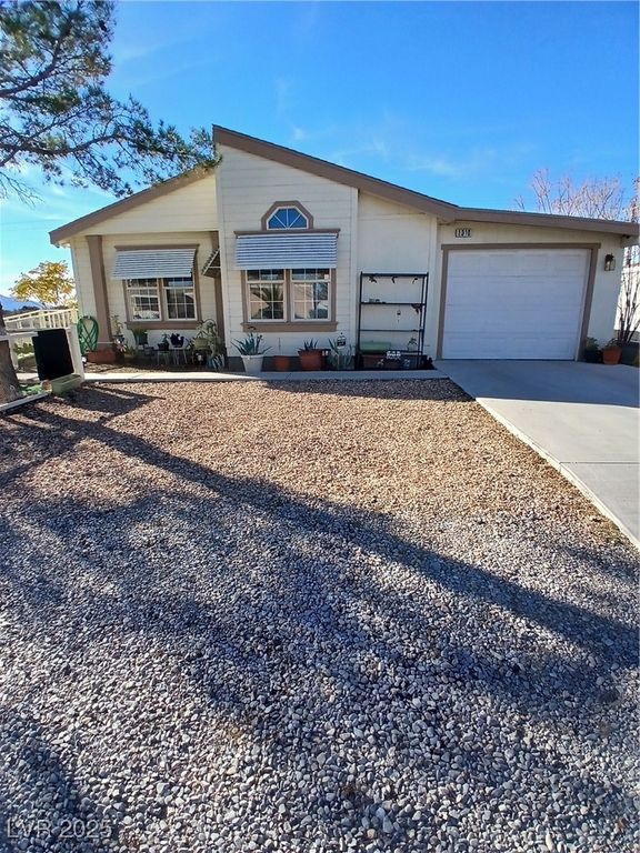 1310 South Comstock Circle, Pahrump, NV 89048