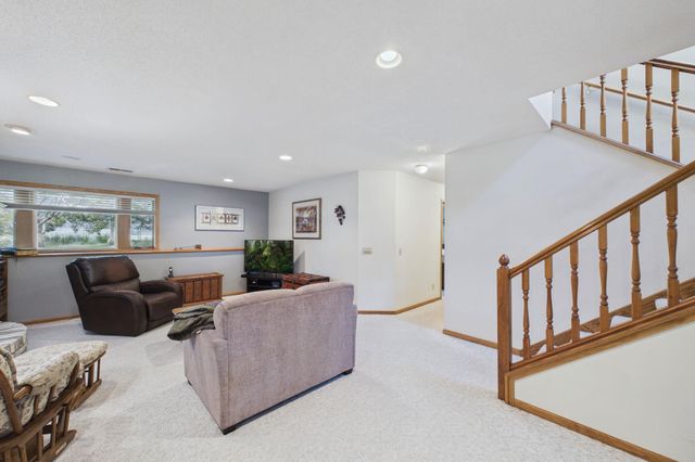 739 Kirche Hill Drive, Carver, MN 55315