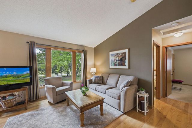 739 Kirche Hill Drive, Carver, MN 55315