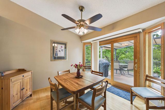 739 Kirche Hill Drive, Carver, MN 55315