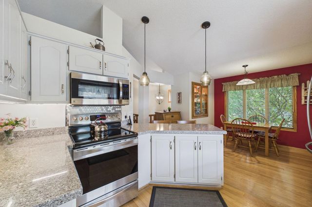 739 Kirche Hill Drive, Carver, MN 55315