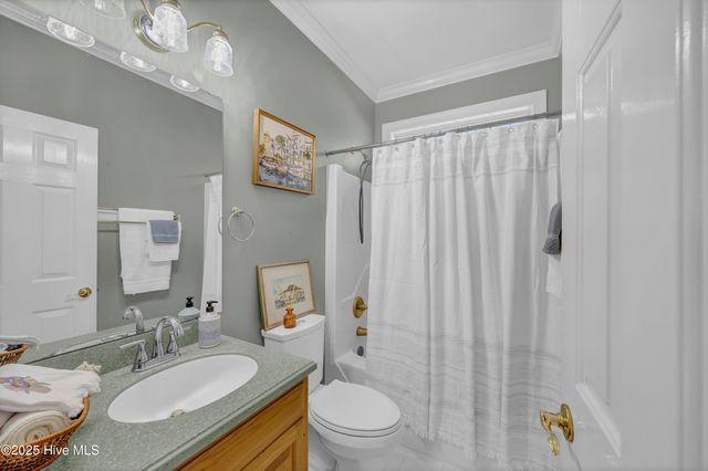 709 Valley Brook Road, Wilmington, NC 28412