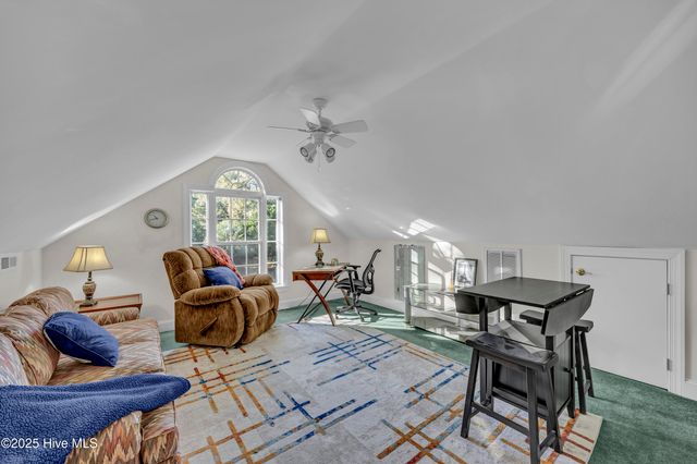 709 Valley Brook Road, Wilmington, NC 28412