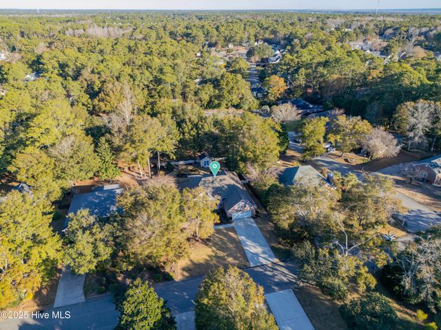 709 Valley Brook Road, Wilmington, NC 28412