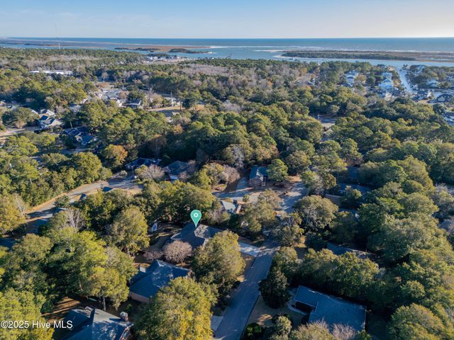 709 Valley Brook Road, Wilmington, NC 28412