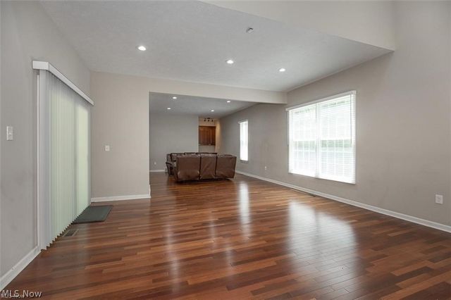 9338 Liberty Road, Twinsburg, OH 44087