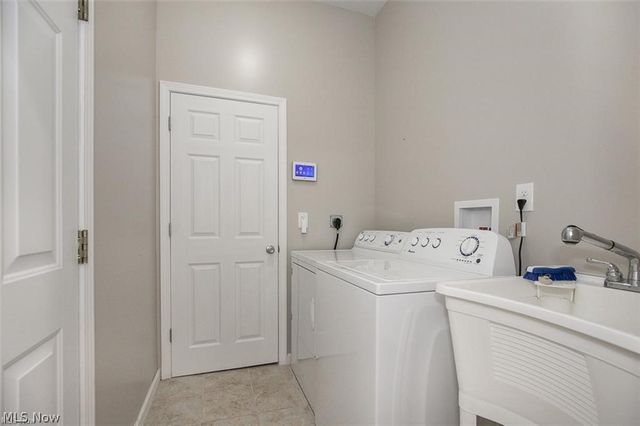 9338 Liberty Road, Twinsburg, OH 44087
