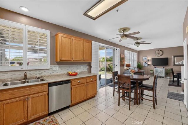 7454 Longstreet, Fontana, CA 92336