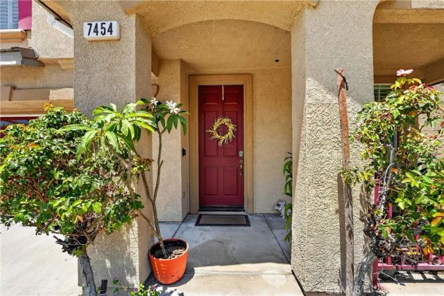 7454 Longstreet, Fontana, CA 92336