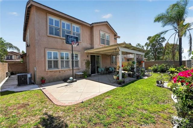 7454 Longstreet, Fontana, CA 92336