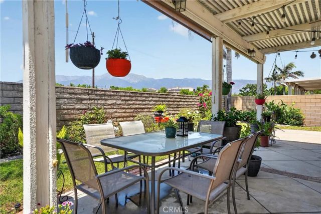 7454 Longstreet, Fontana, CA 92336