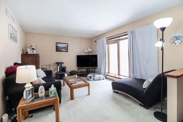 1624 Fox Point Drive, Chesterton, IN 46304