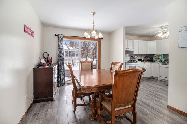 1624 Fox Point Drive, Chesterton, IN 46304