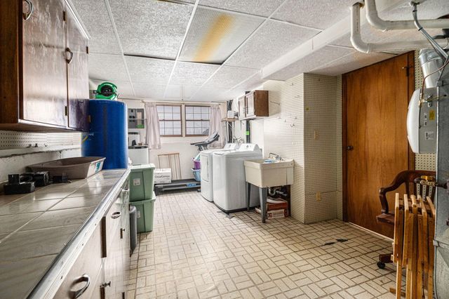 1624 Fox Point Drive, Chesterton, IN 46304