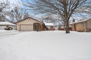 1624 Fox Point Drive, Chesterton, IN 46304