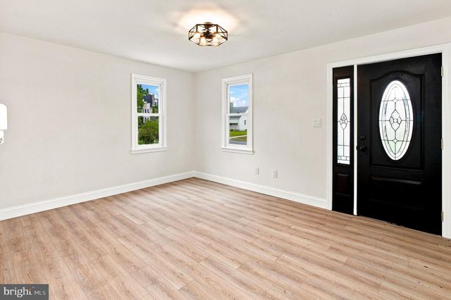 421 BEACON AVE, Paulsboro, NJ 08066