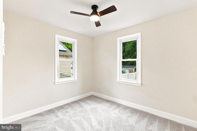 421 BEACON AVE, Paulsboro, NJ 08066