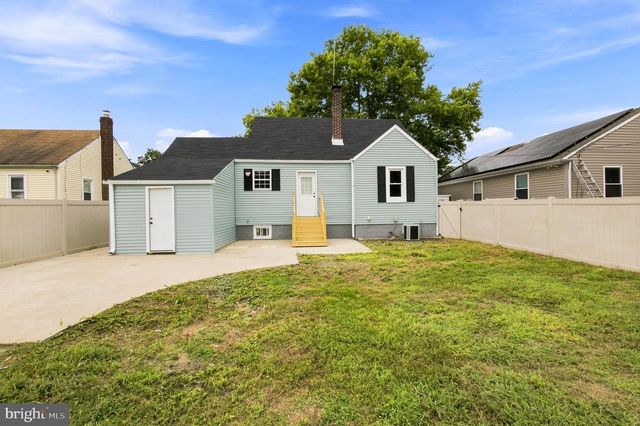 421 BEACON AVE, Paulsboro, NJ 08066
