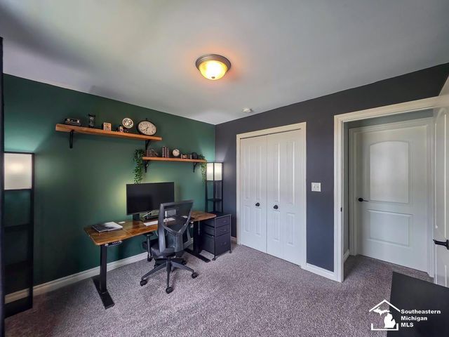 23200 Bluegrass Drive, Brownstown Twp, MI 48183