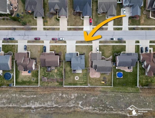 23200 Bluegrass Drive, Brownstown Twp, MI 48183