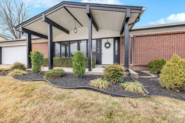 4708 Brunston Drive, St Louis, MO 63128