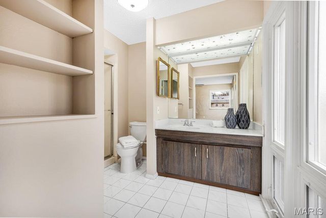 4708 Brunston Drive, St Louis, MO 63128