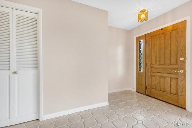 4708 Brunston Drive, St Louis, MO 63128