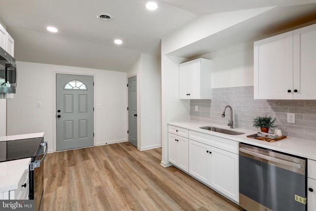42 HEIDI RD, Delta, PA 17314