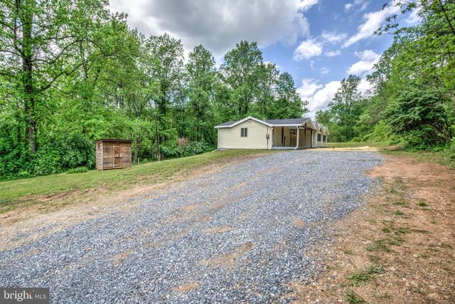 42 HEIDI RD, Delta, PA 17314