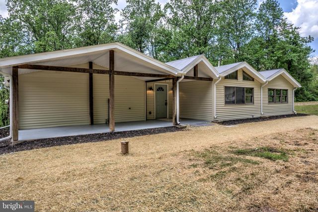 42 HEIDI RD, Delta, PA 17314