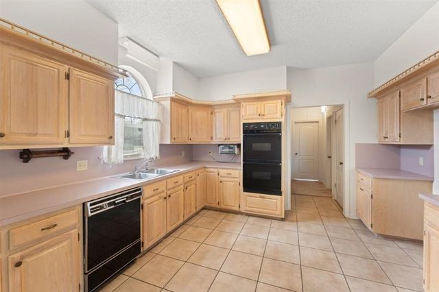 4817 Riverridge Drive, Lake Charles, LA 70605