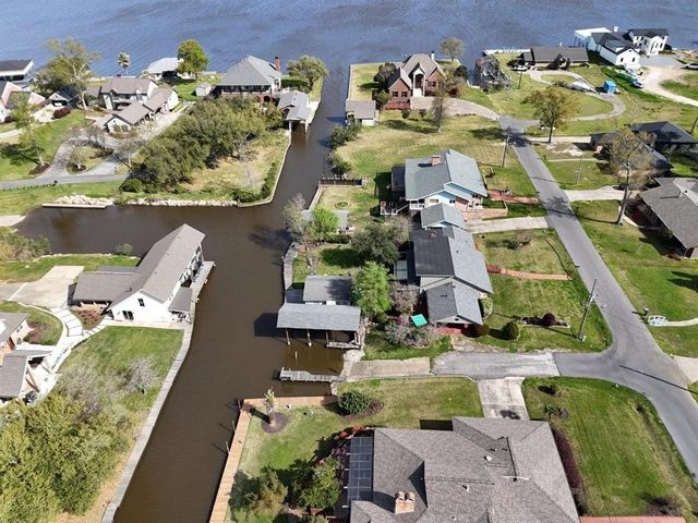 4817 Riverridge Drive, Lake Charles, LA 70605