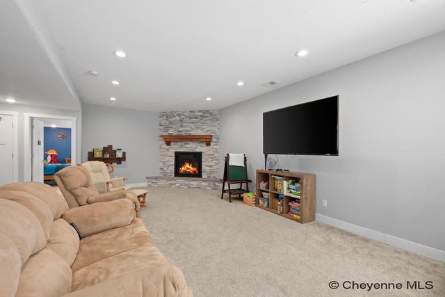 1211 JESSI DR, Cheyenne, WY 82009