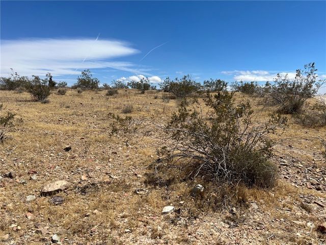 0 Leaping Lizard Lane, Apple Valley, CA 92307
