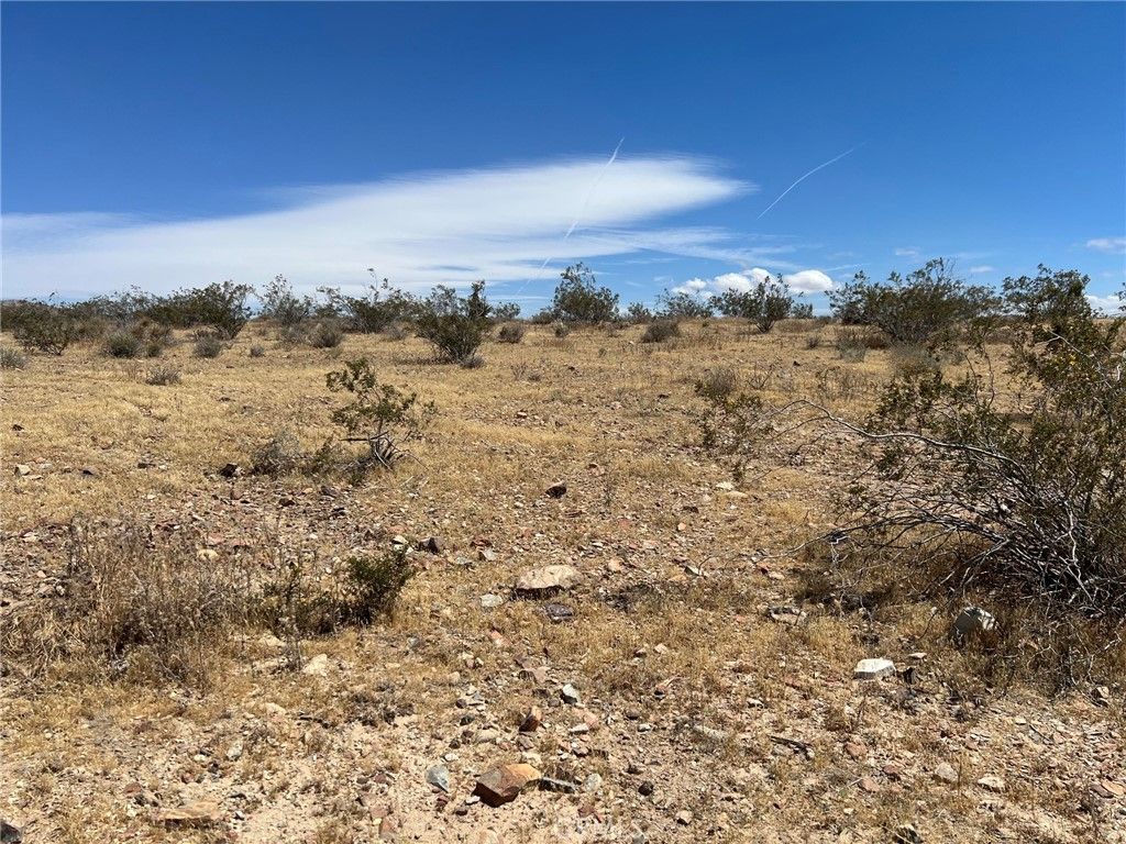 0 Leaping Lizard Lane, Apple Valley, CA 92307