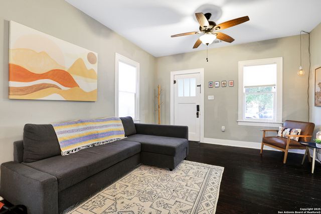 331 Adaes, San Antonio, TX 78207