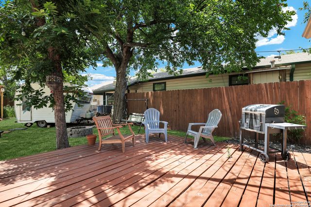 331 Adaes, San Antonio, TX 78207