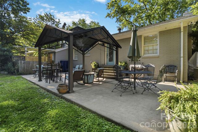 4231 Firethorne Road, Charlotte, NC 28205